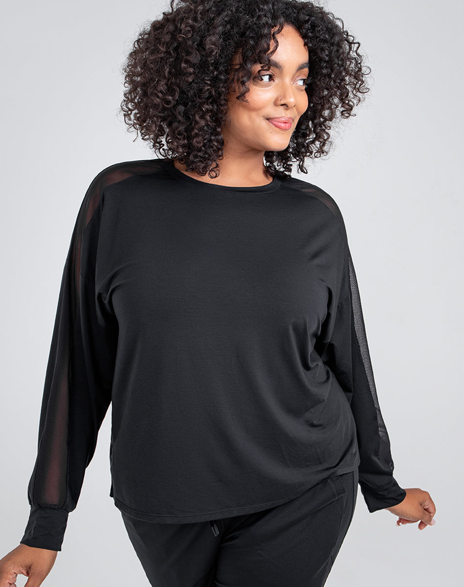 BlissWearLongSleeveTop-Model-Midnight-XL-Courtney-Front.jpg