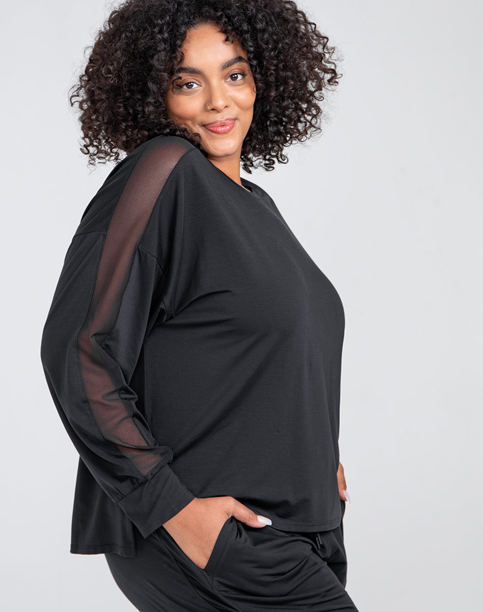 BlissWearLongSleeveTop-Model-Midnight-XL-Courtney-Side.jpg
