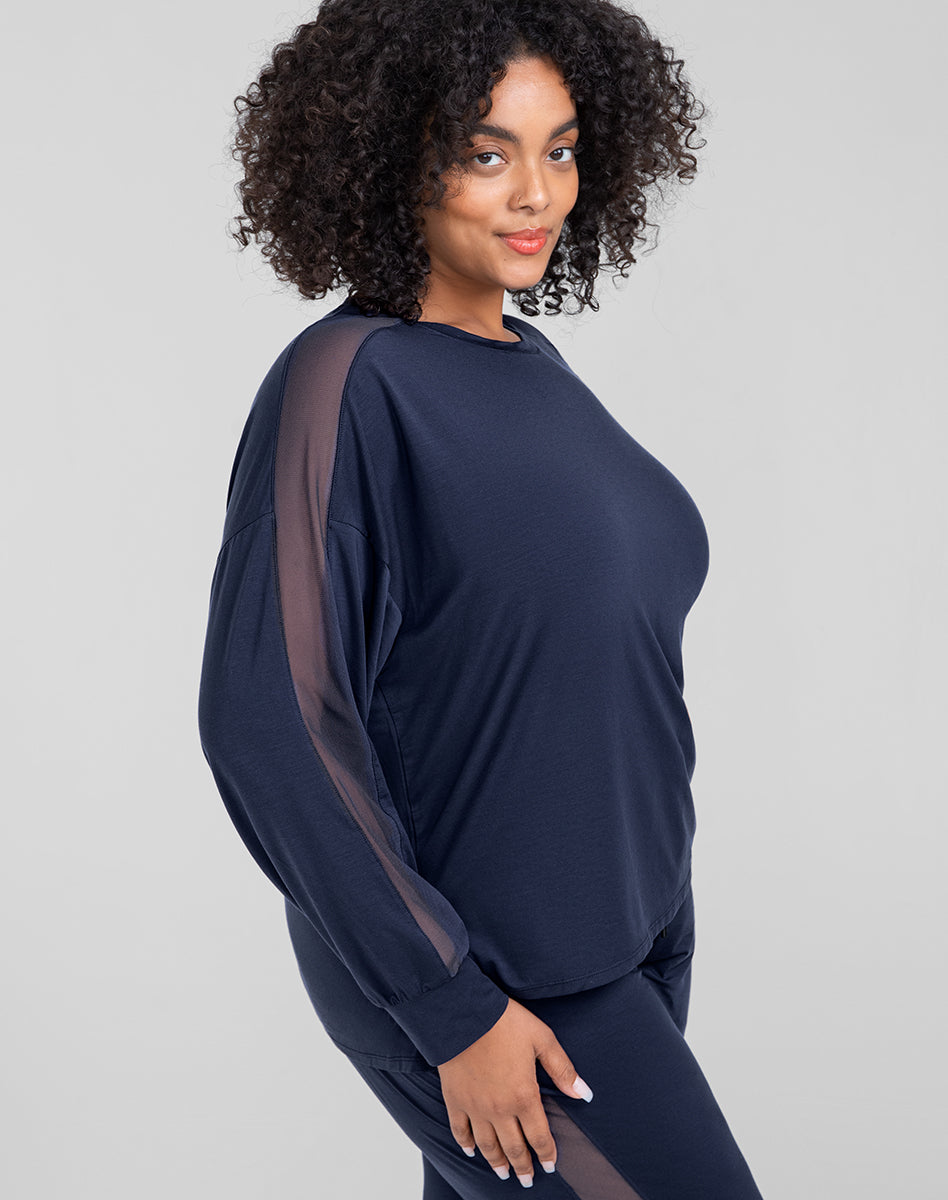 BlissWearLongSleeveTop-Model-Navy-XL-Courtney-Side.jpg