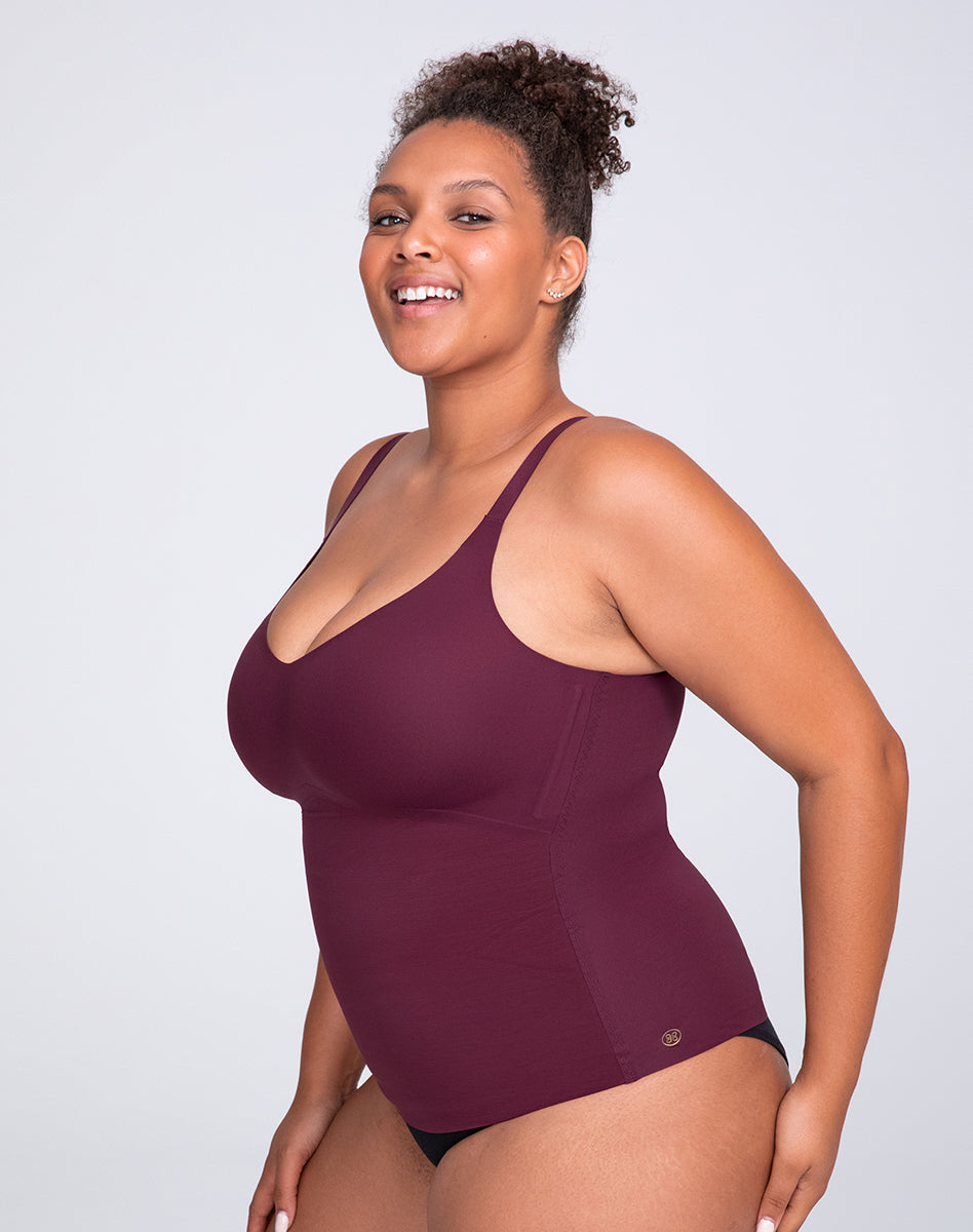 LWC-Model-Fig-XL-Larissa-Side.jpg