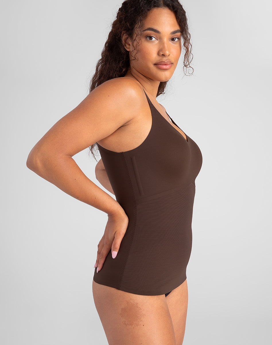 LiftWearCami-Model-Espresso-M-Mei-Side.jpg