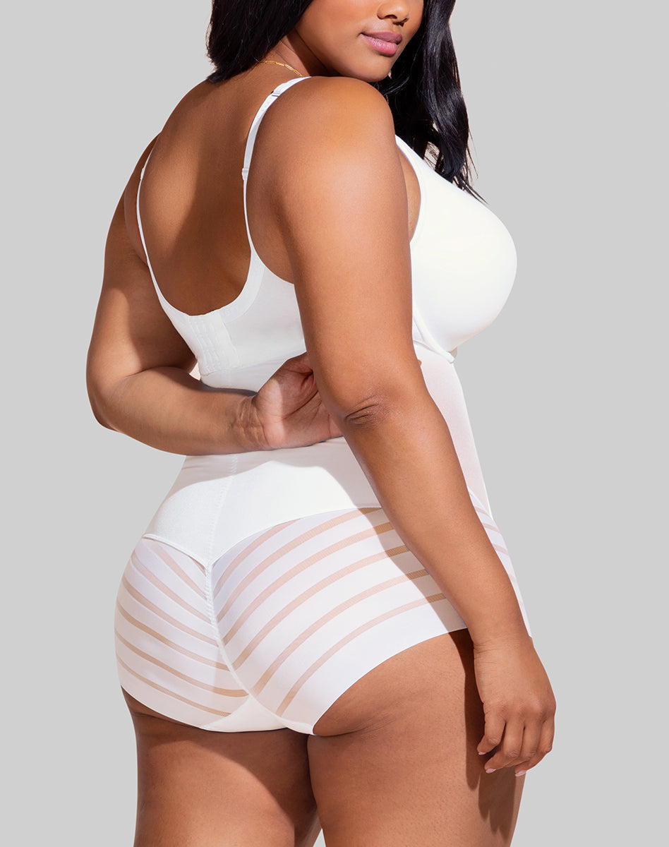 QB-Model-Astral-XL-Anita-Back.jpg
