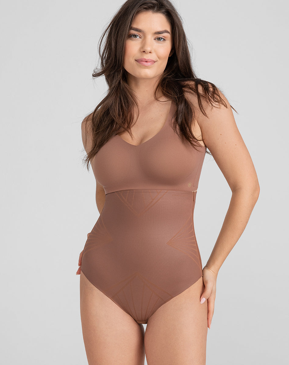 ShadowSculptHighWaistBrief-Model-Toffee-M-Lauren-Front-2.jpg