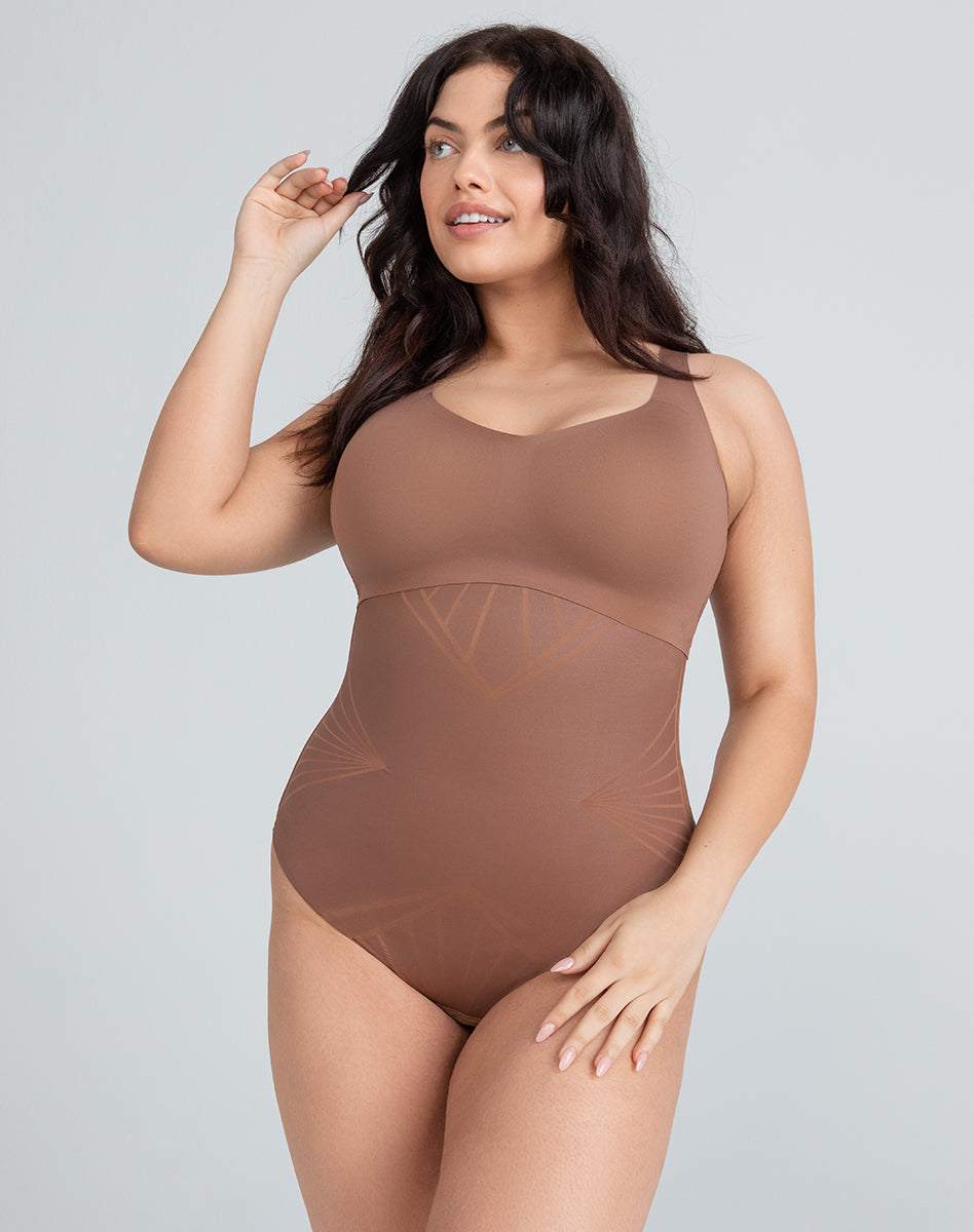 ShadowSculptHighWaistBrief-Model-Toffee-XL-Phoenix-Front.jpg