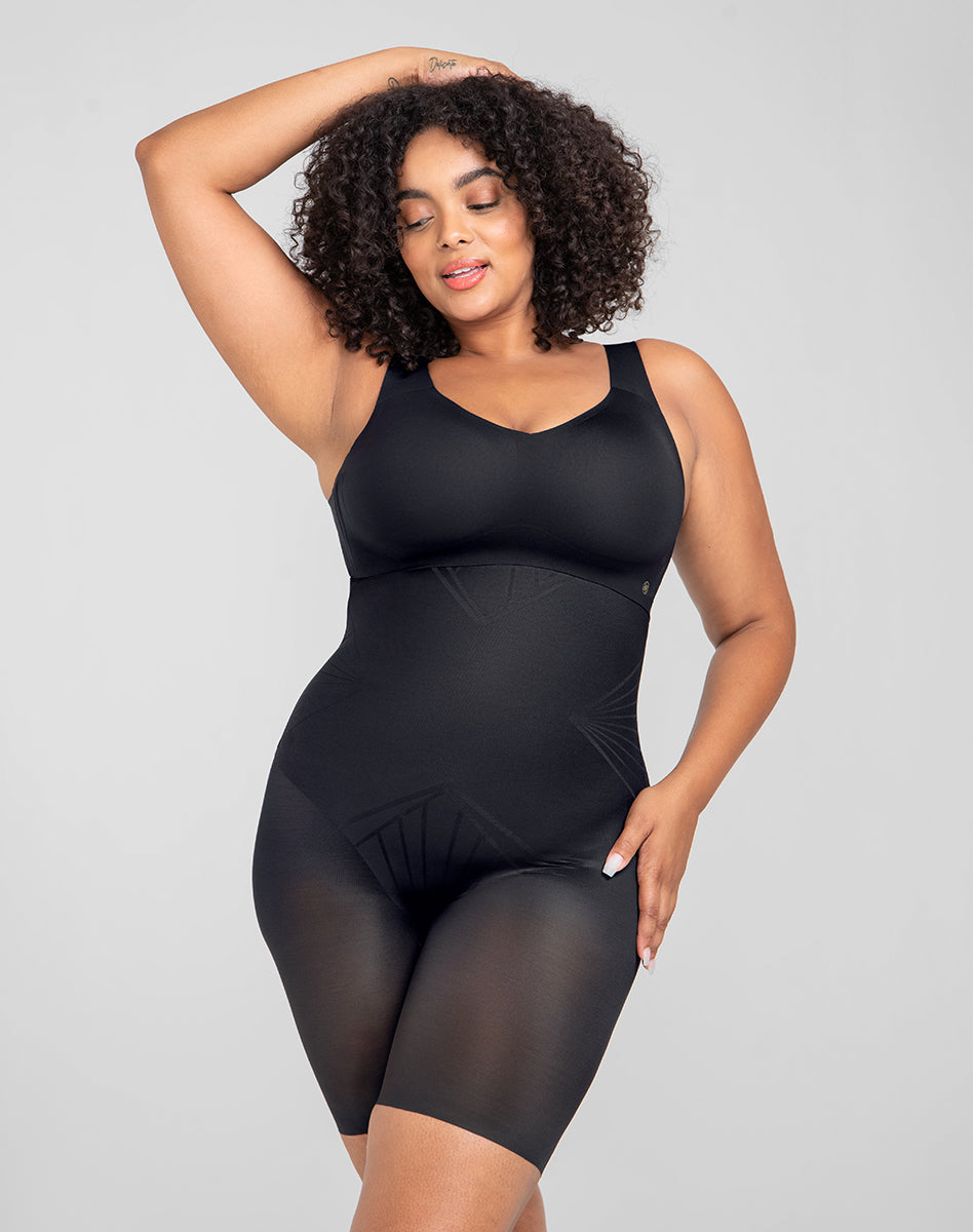ShadowSculptHighWaistShort-Model-Vamp-XL-Courtney-Front.jpg