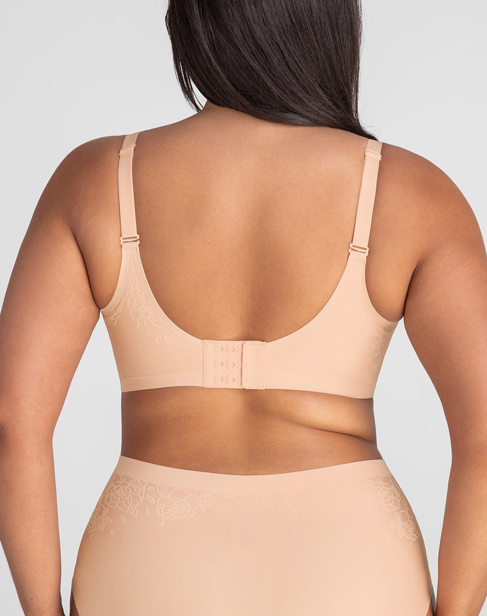 SilhouetteRBra-Model-Blush-1X-Julia-Back.jpg