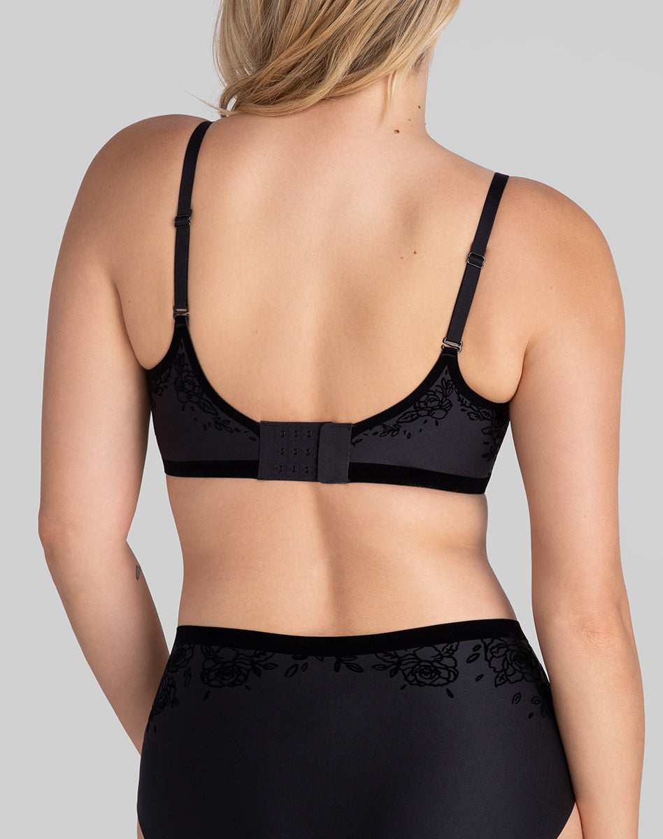SilhouetteRosesBra-Model-Vamp-M-Elle-Back.jpg