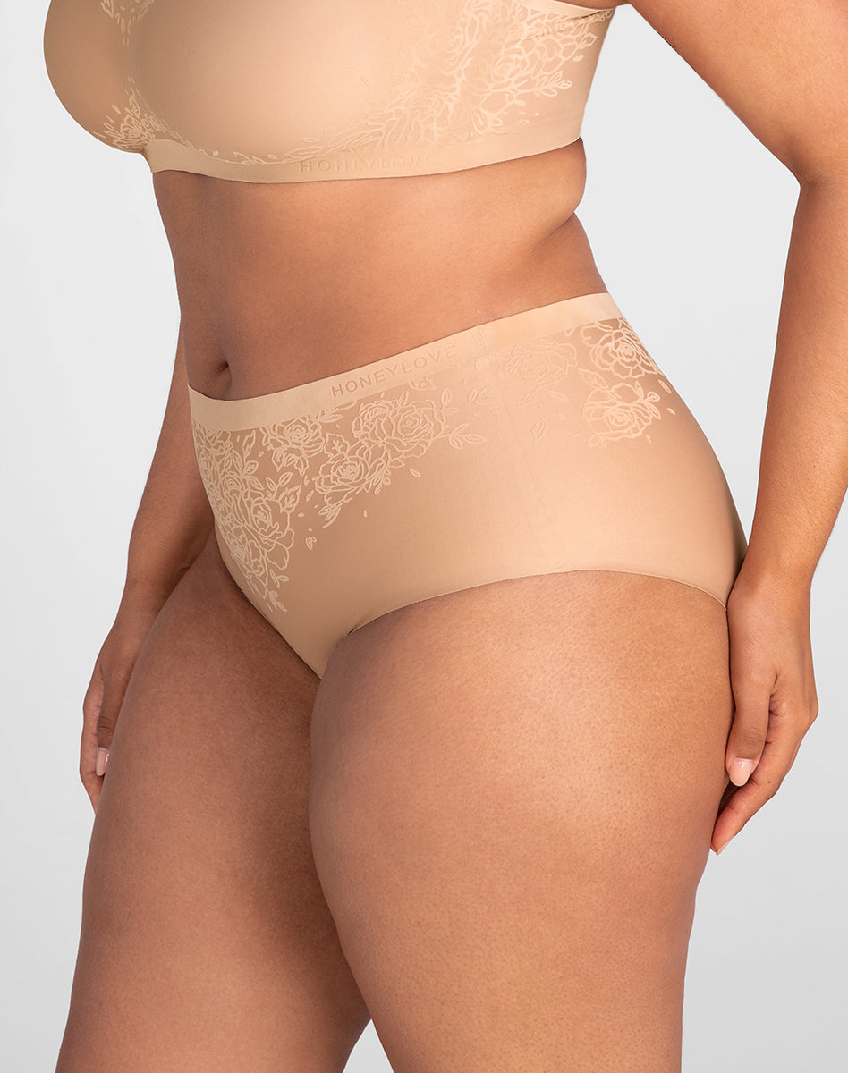 SilhouetteRosesBrief-Model-Sand-1X-Julia-Side.jpg