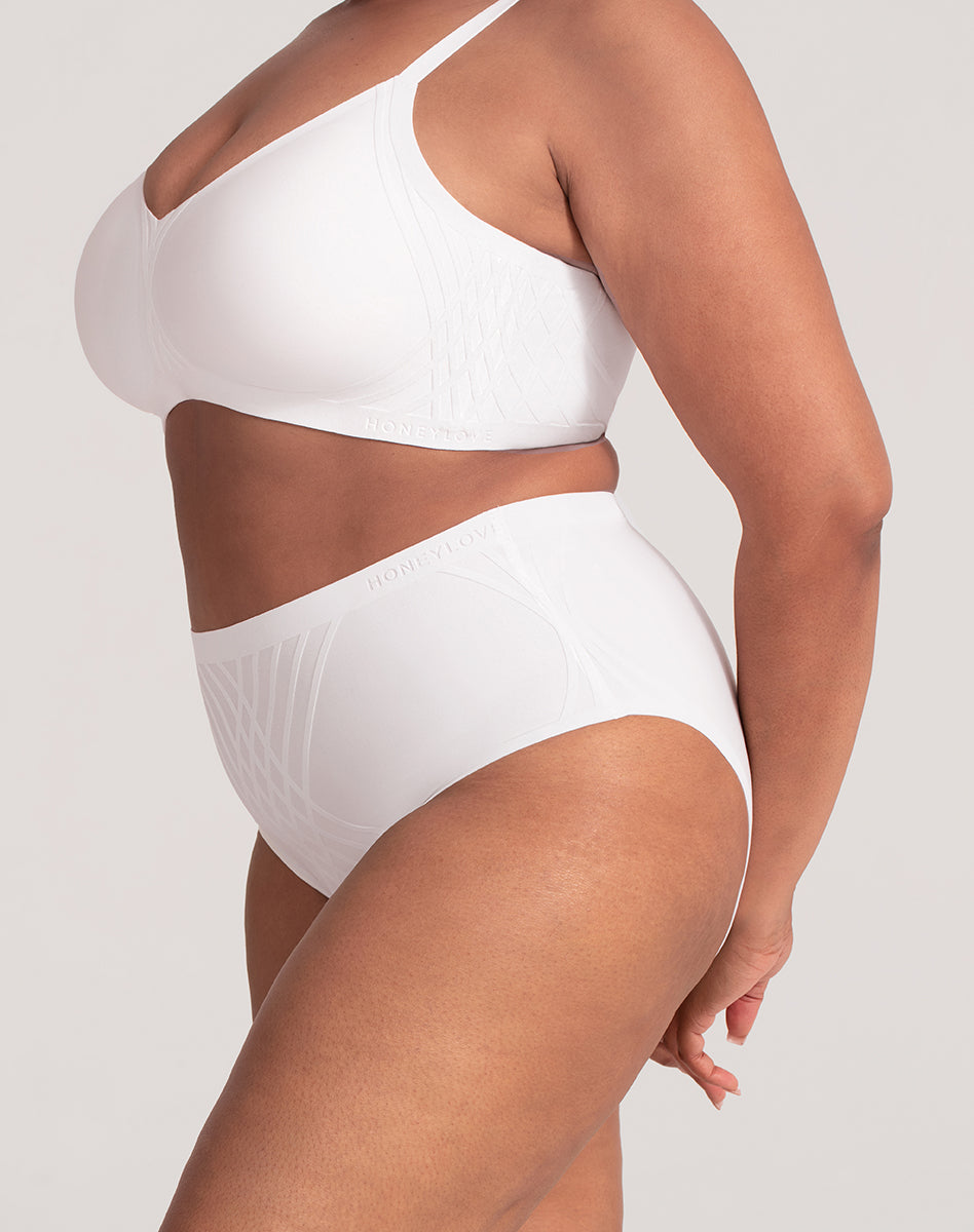 Silhouette_Brief-Model-Astral-XL-Courtney-Side.jpg
