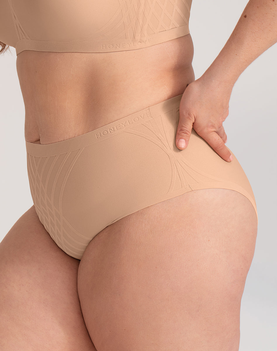 Silhouette_Brief-Model-Sand-1X-Brianna-Side.jpg